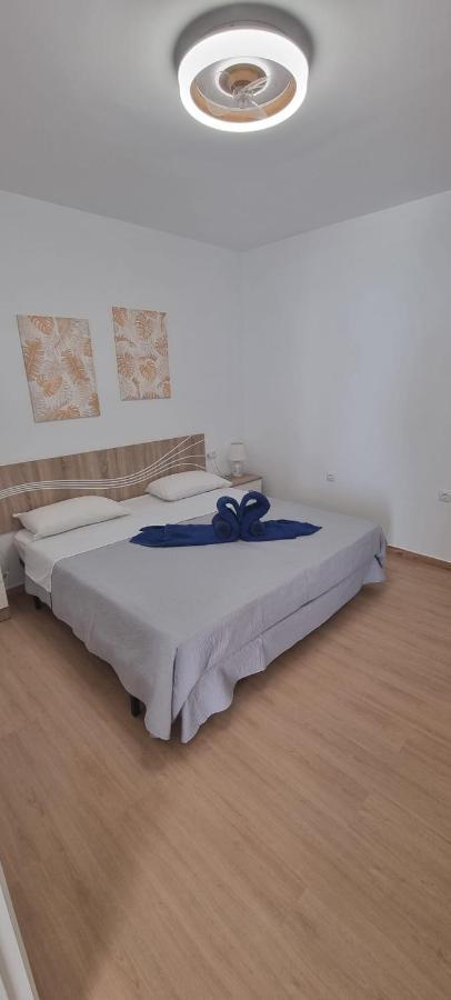 Casa Micia Villa Арона Екстериор снимка